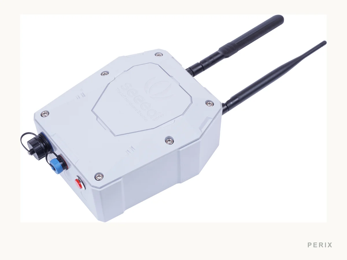 SenseCAP Outdoor Gateway EU868 view 1