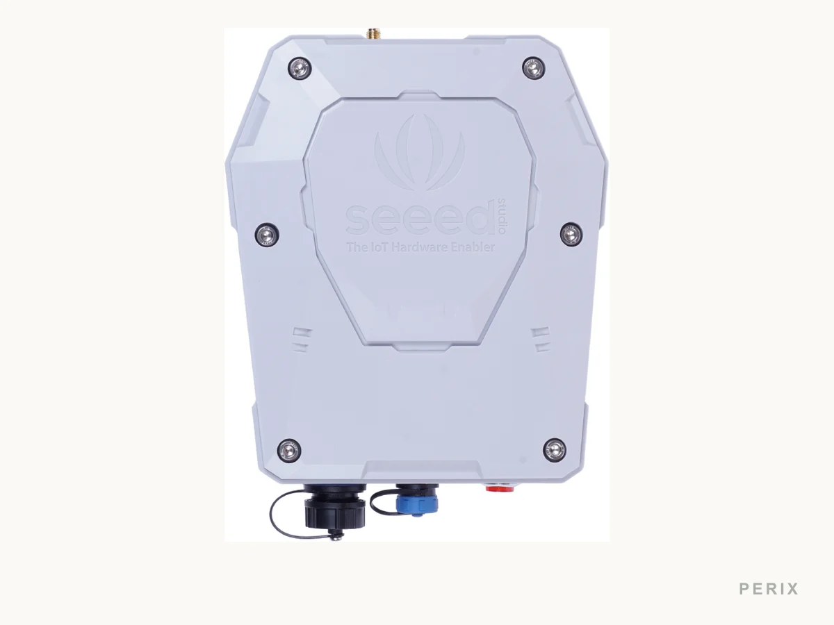SenseCAP Outdoor Gateway EU868 view 3